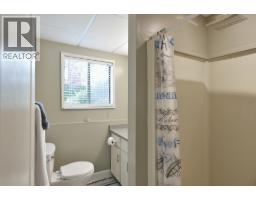 4926 Laurel Avenue, Sechelt, BC V7Z0B7 Photo 26
