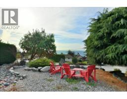 4926 Laurel Avenue, Sechelt, BC V7Z0B7 Photo 29