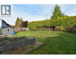 4926 Laurel Avenue, Sechelt, BC V7Z0B7 Photo 32