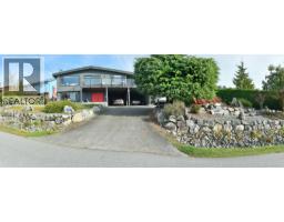 4926 Laurel Avenue, Sechelt, BC V7Z0B7 Photo 38