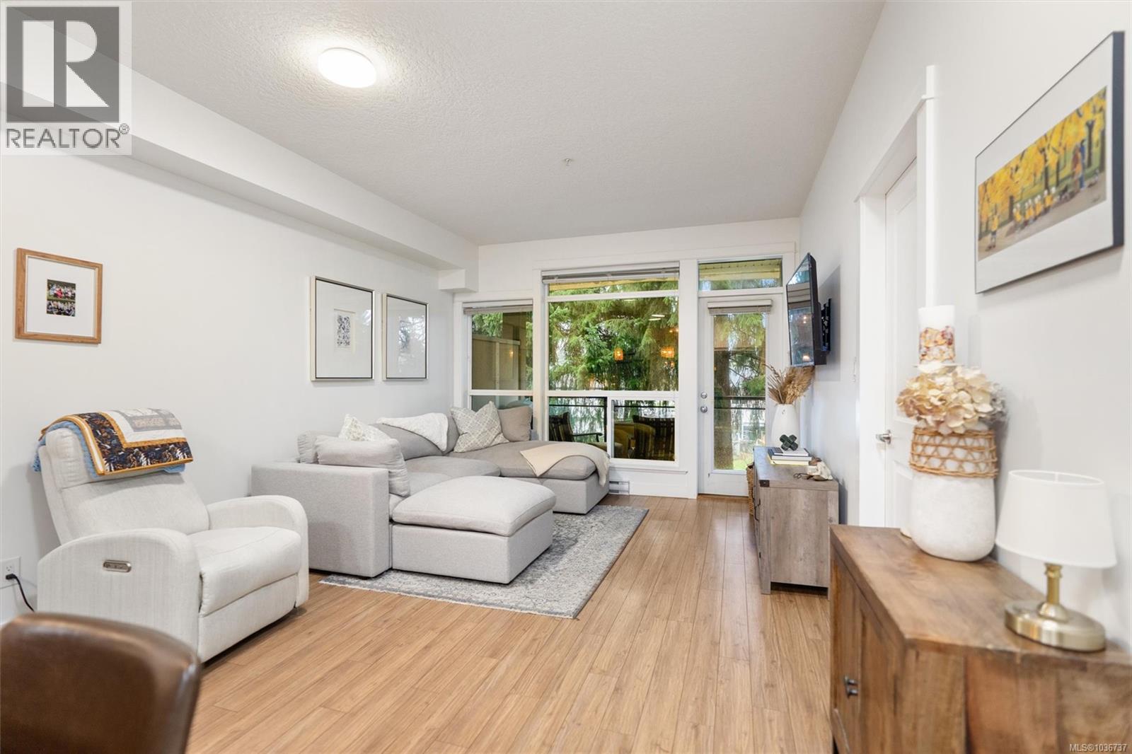 #216 938 Dunford Ave - 6