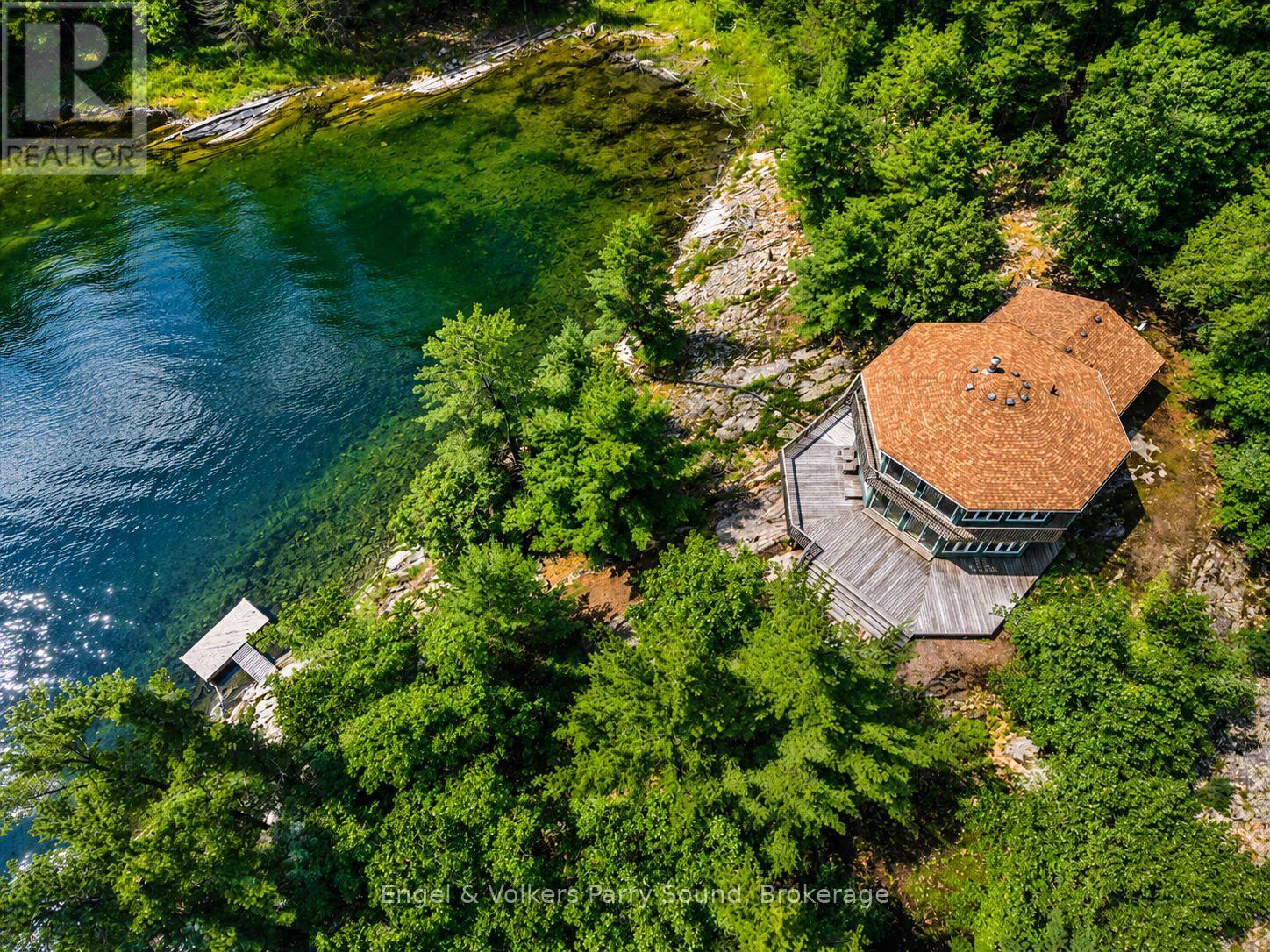 1 LOON BAY - 32