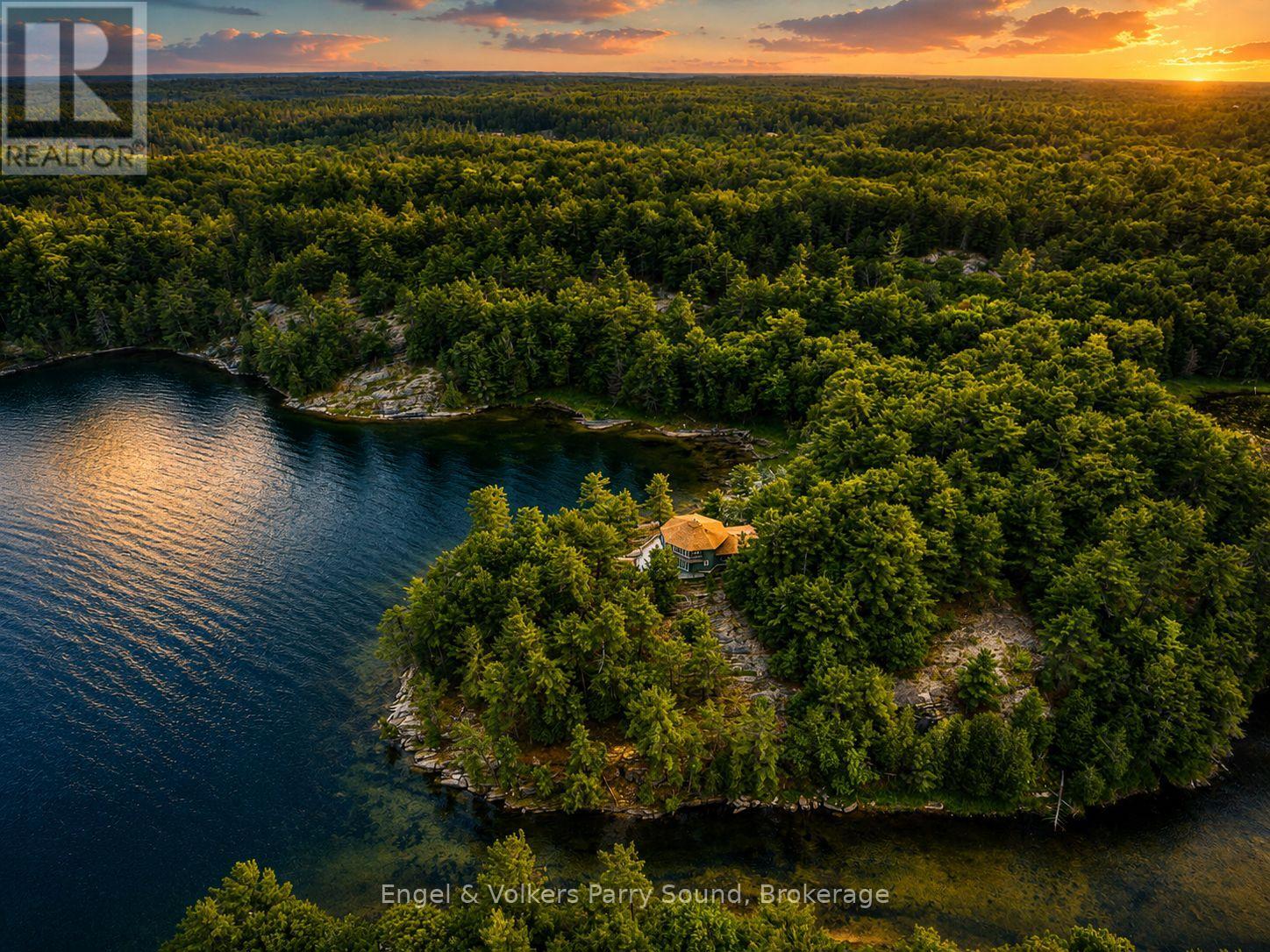 1 LOON BAY - 34