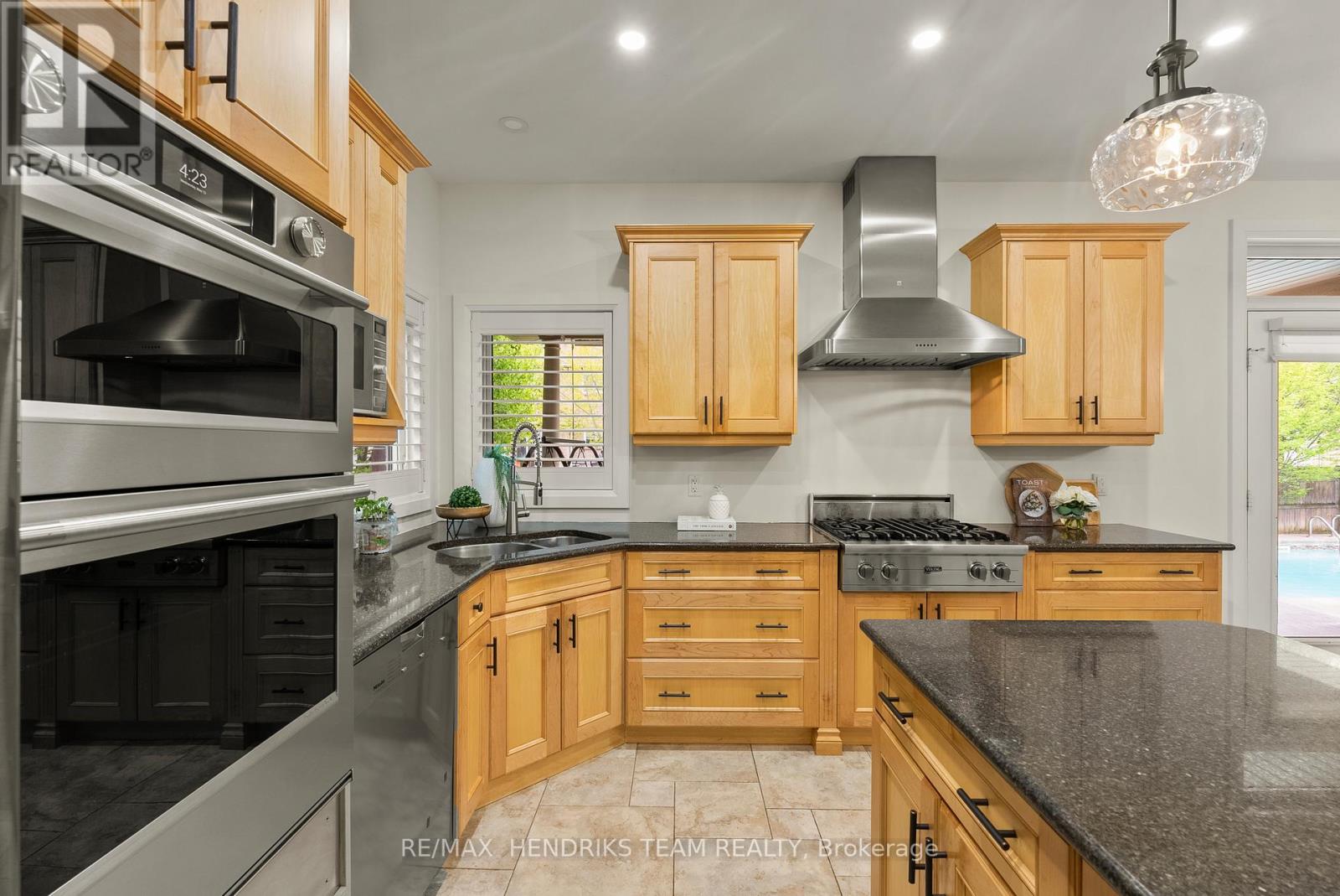 13 MCLEAN COURT - 14