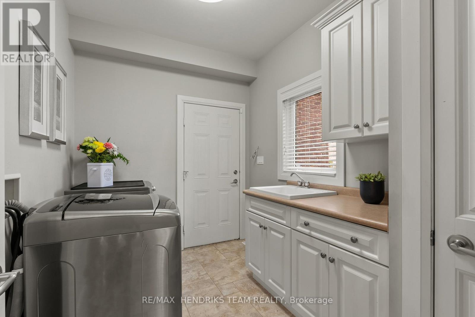 13 MCLEAN COURT - 15