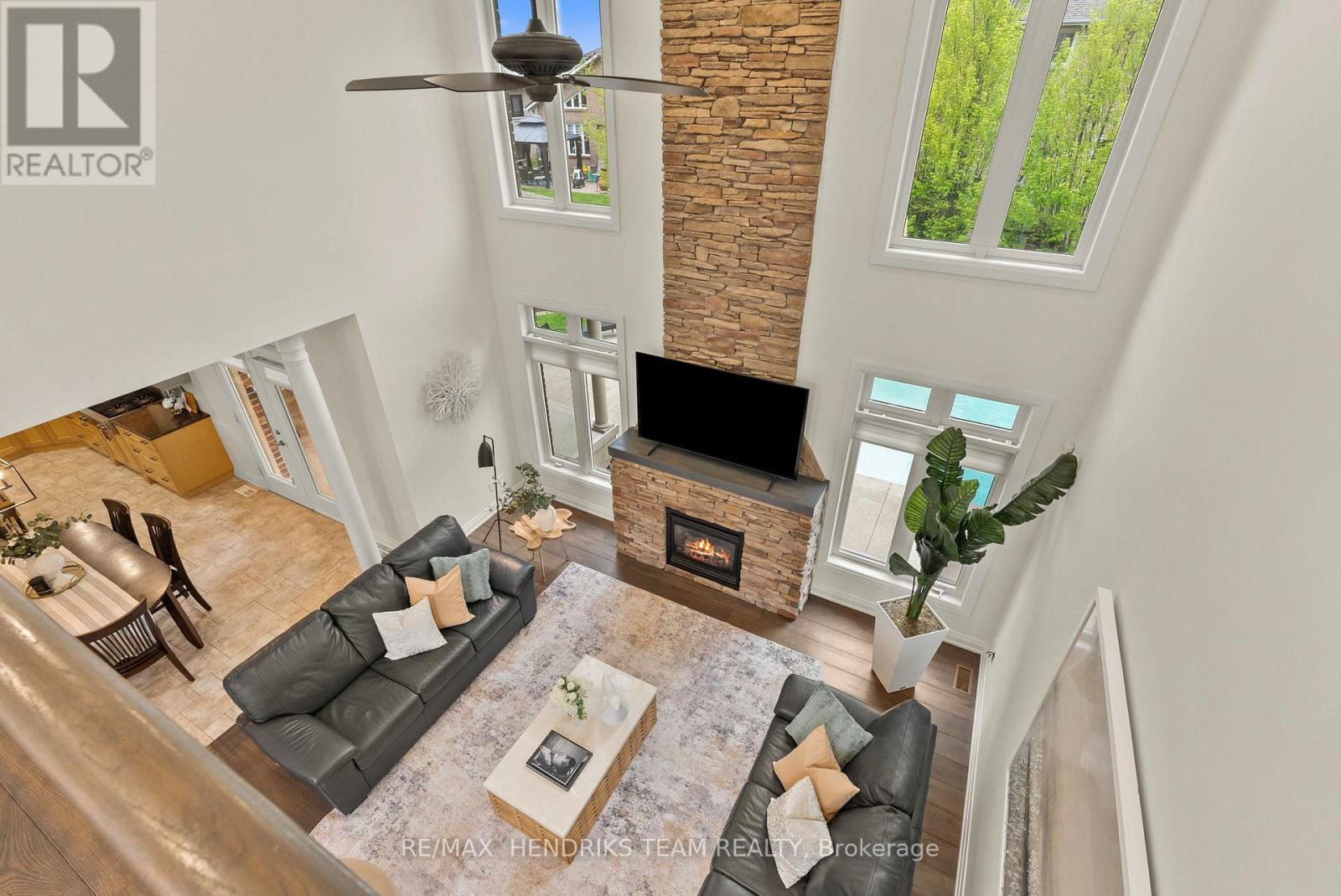 13 MCLEAN COURT - 25