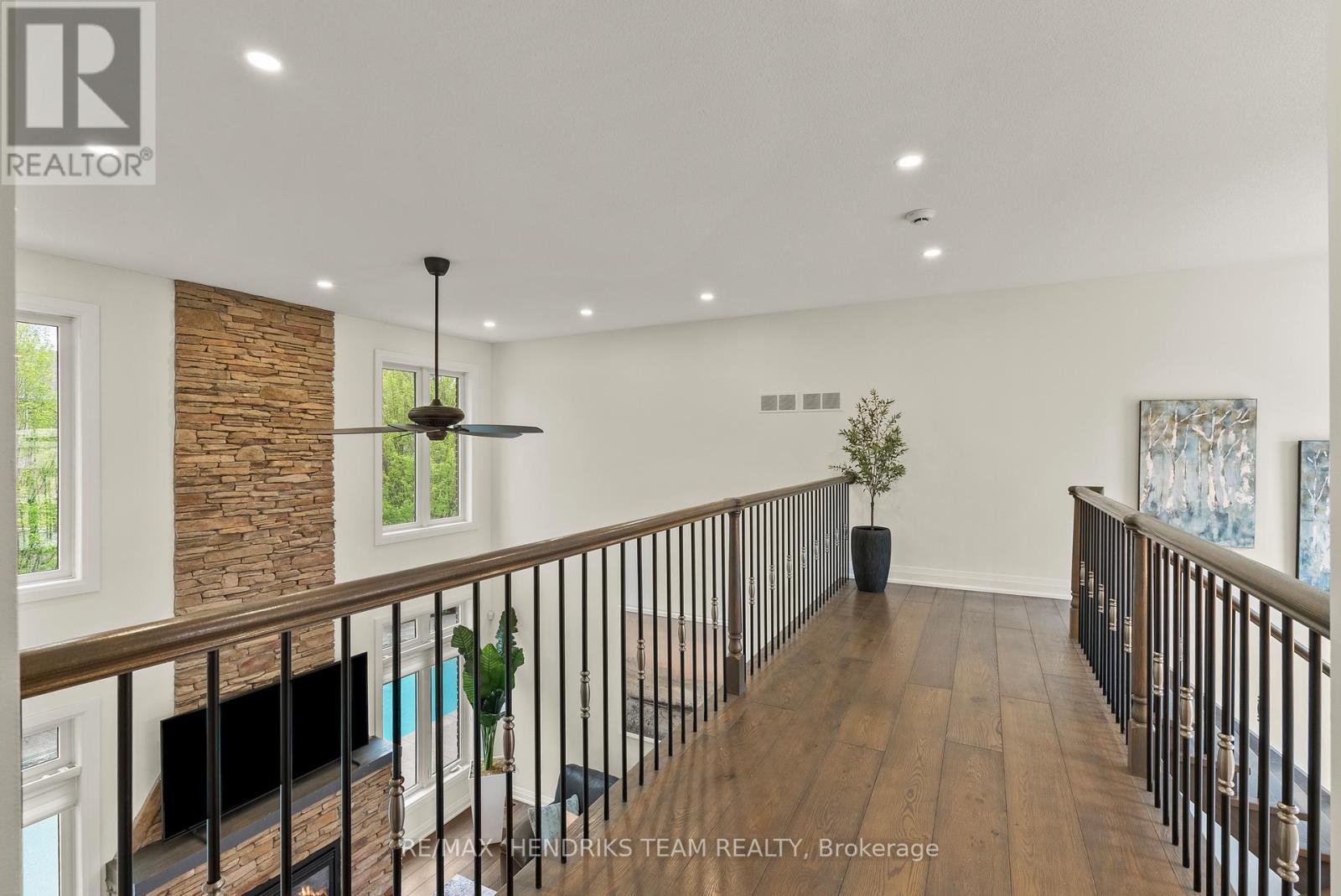 13 MCLEAN COURT - 26