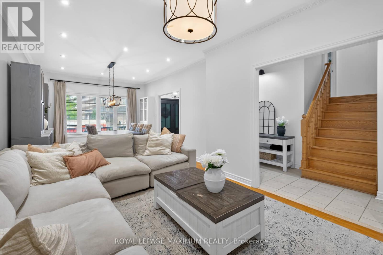 3 AMALFI COURT - 10