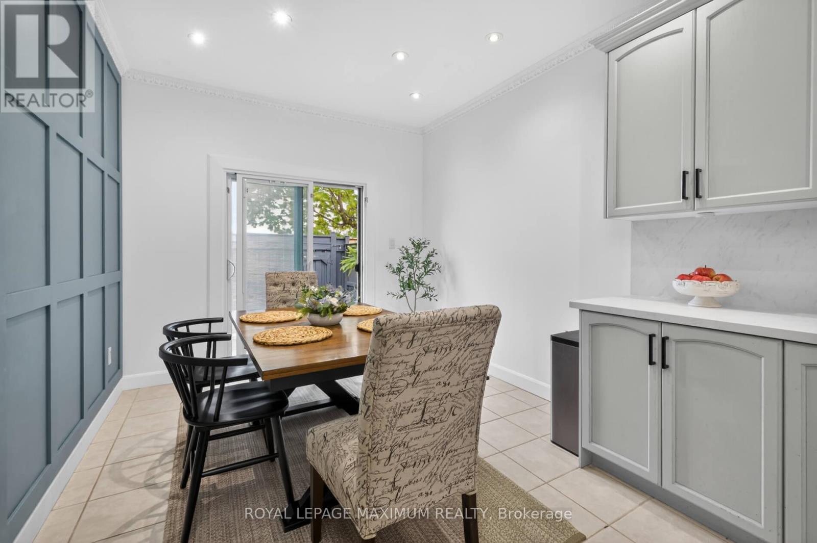 3 AMALFI COURT - 13