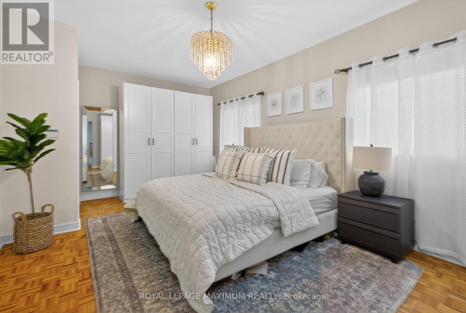 3 AMALFI COURT - 16