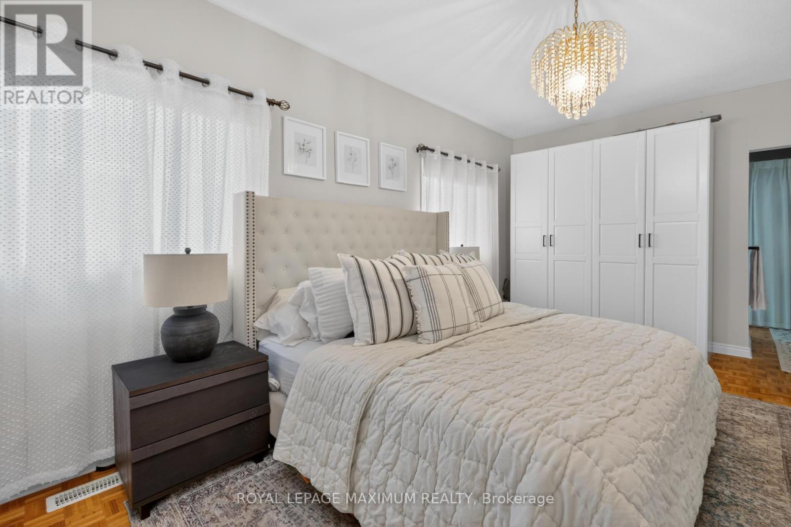 3 AMALFI COURT - 17