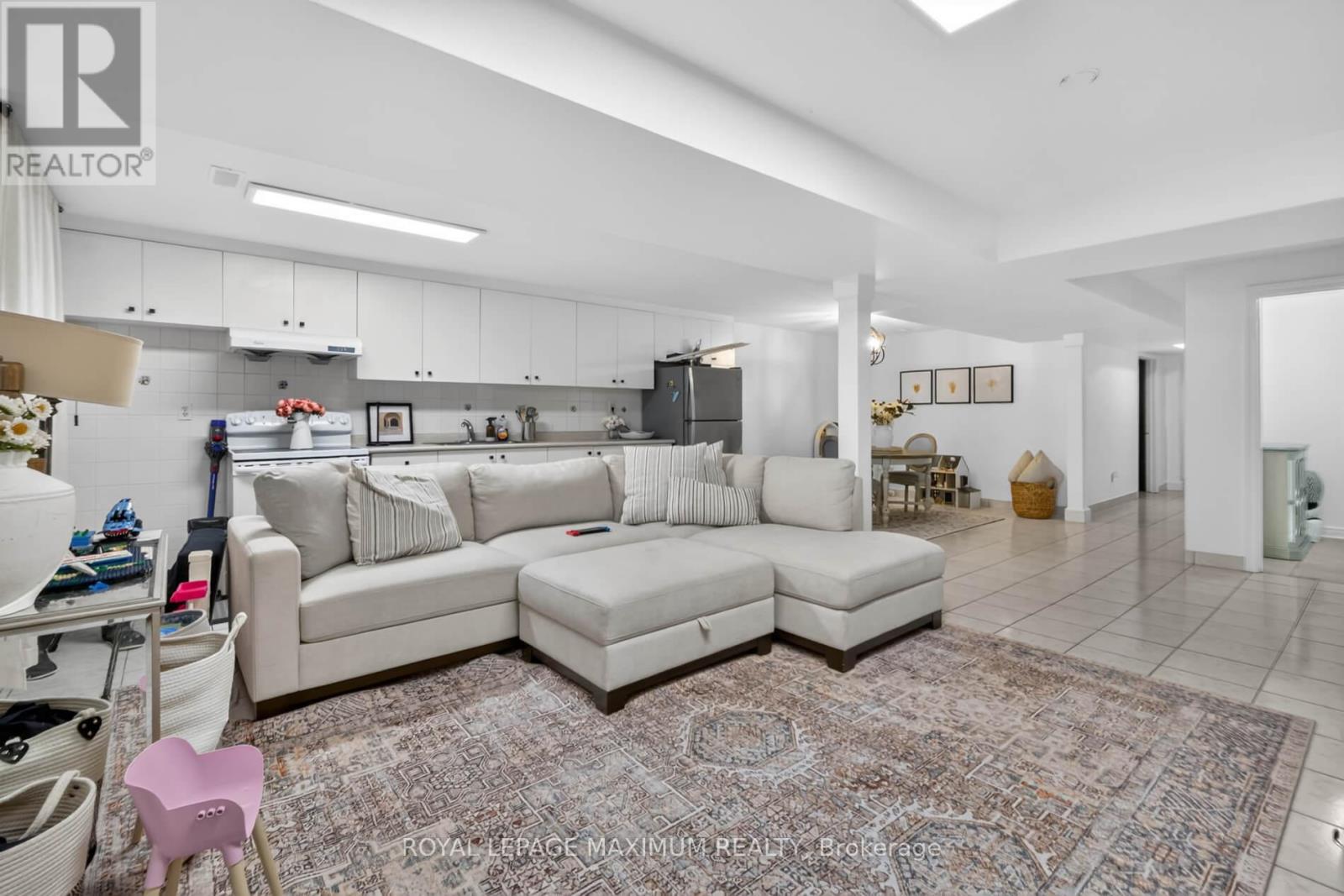 3 AMALFI COURT - 26