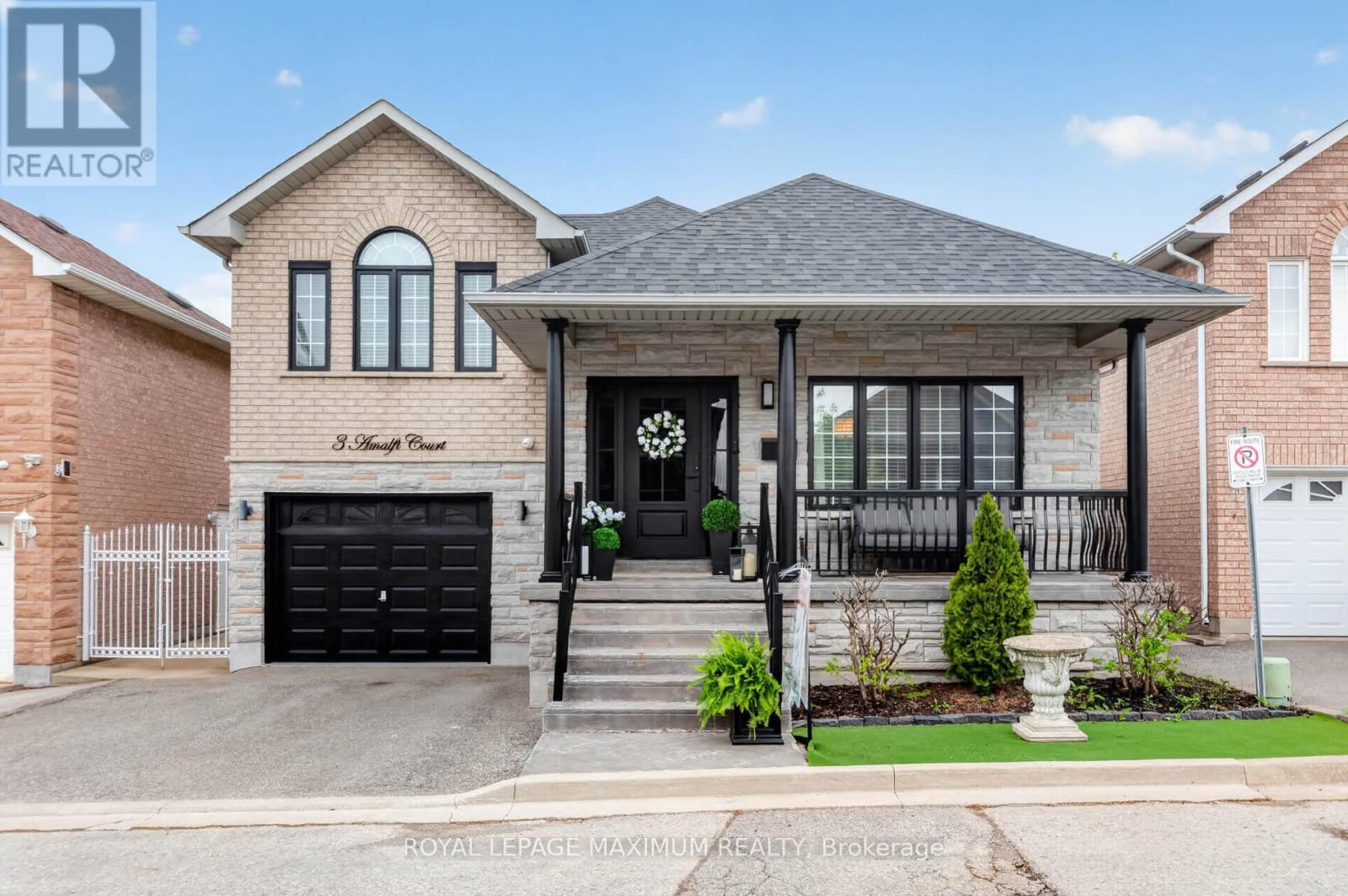 3 AMALFI COURT - 3