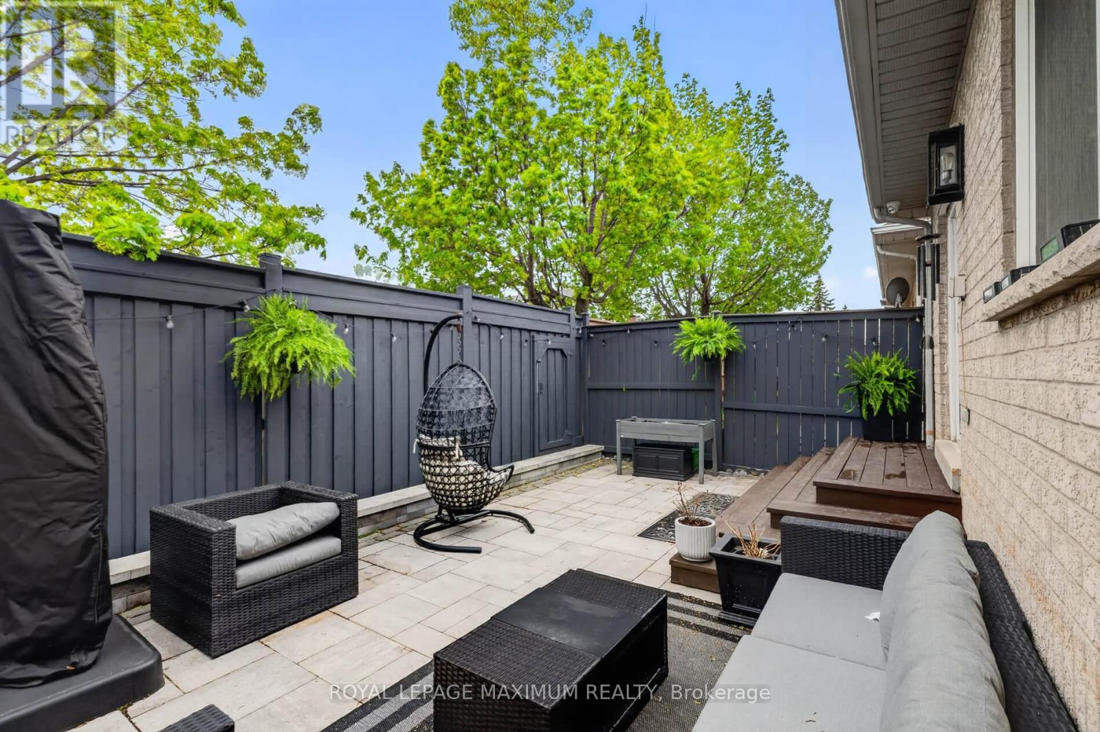 3 AMALFI COURT - 38