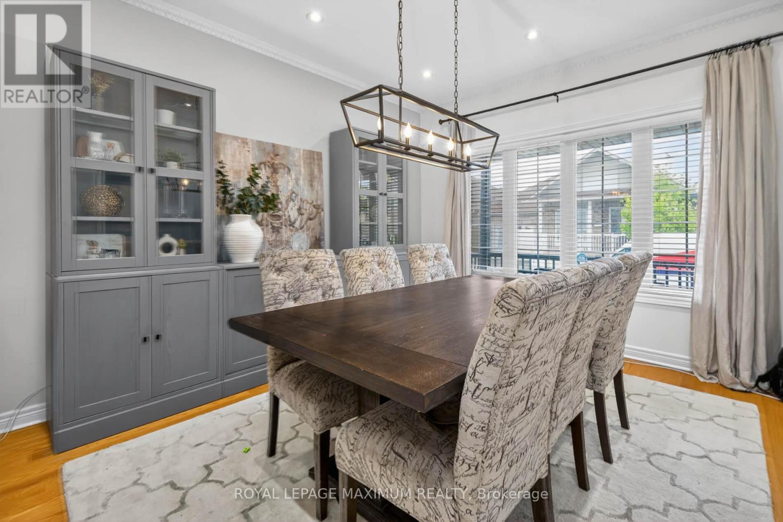 3 AMALFI COURT - 5