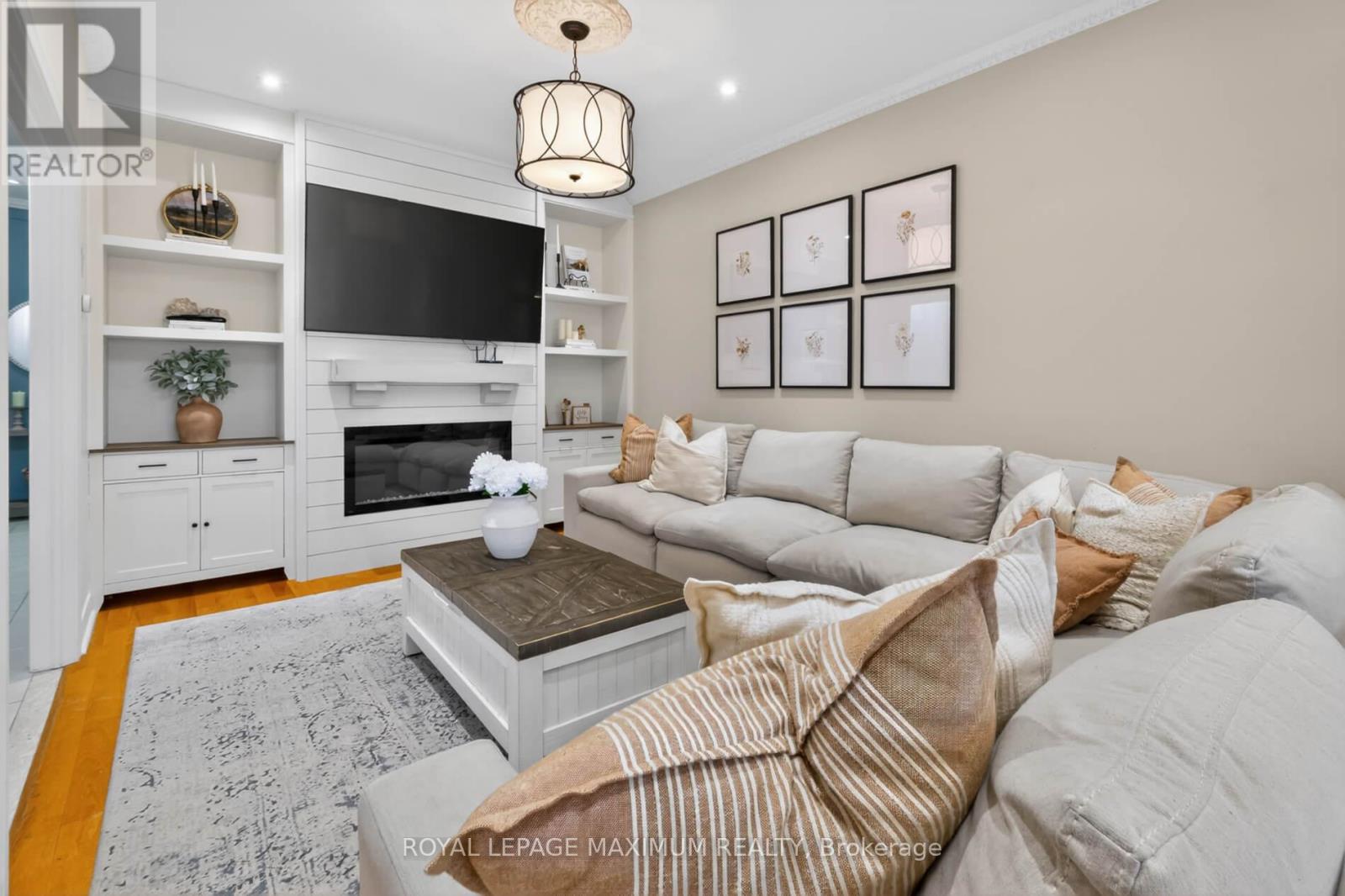 3 AMALFI COURT - 7
