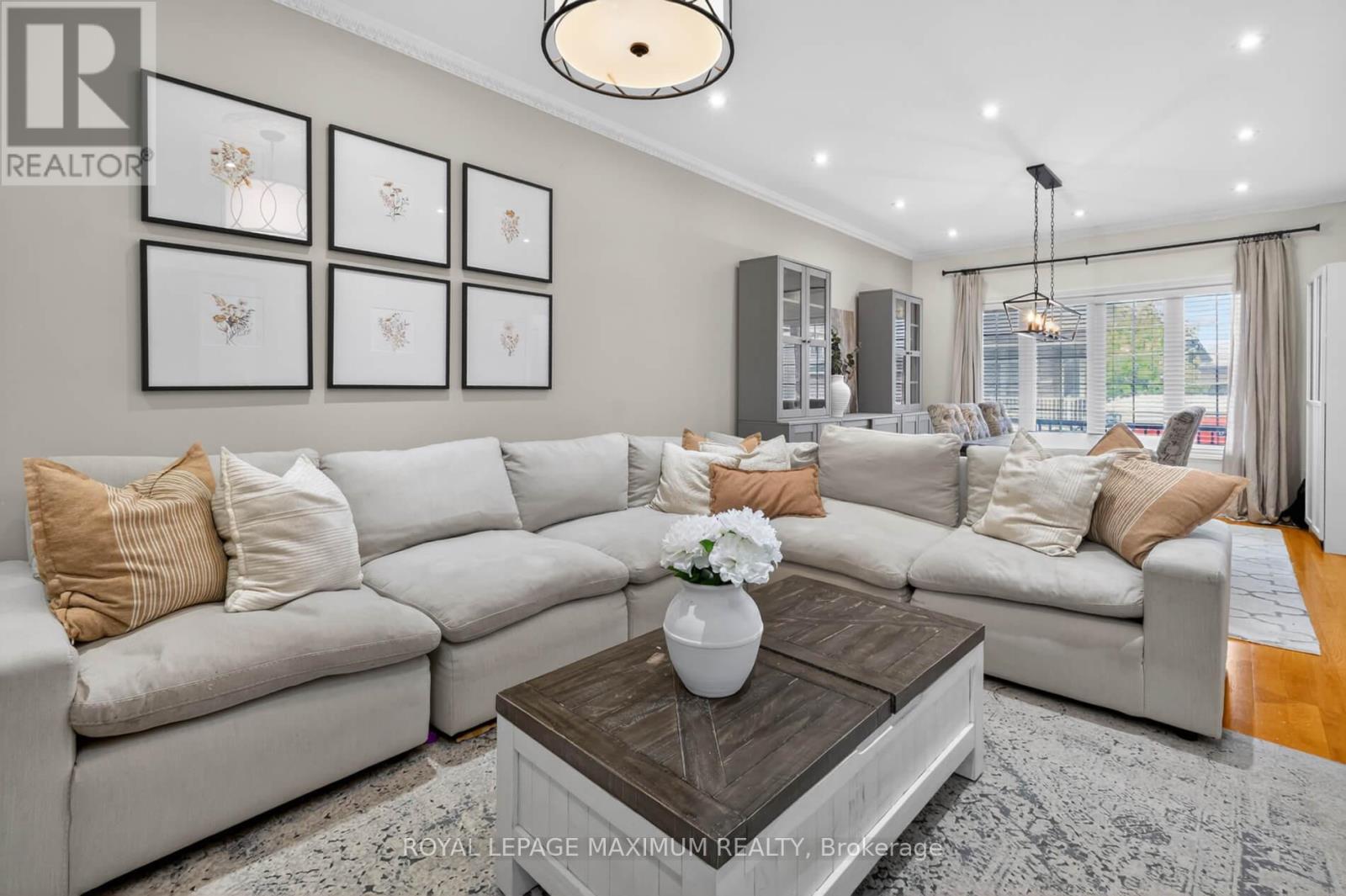 3 AMALFI COURT - 9
