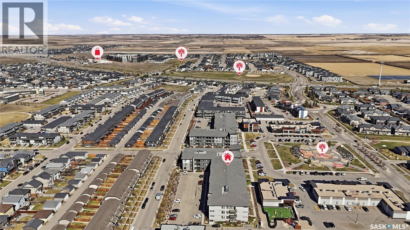 #212 235 Evergreen SQUARE - 33