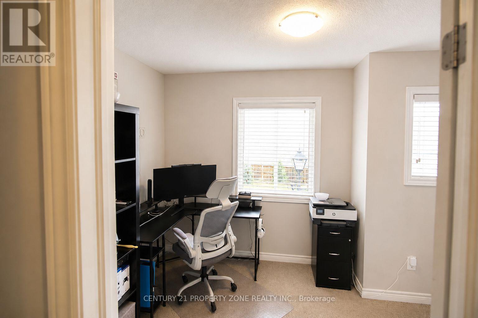 #12 60 CANTERBURY DRIVE - 12