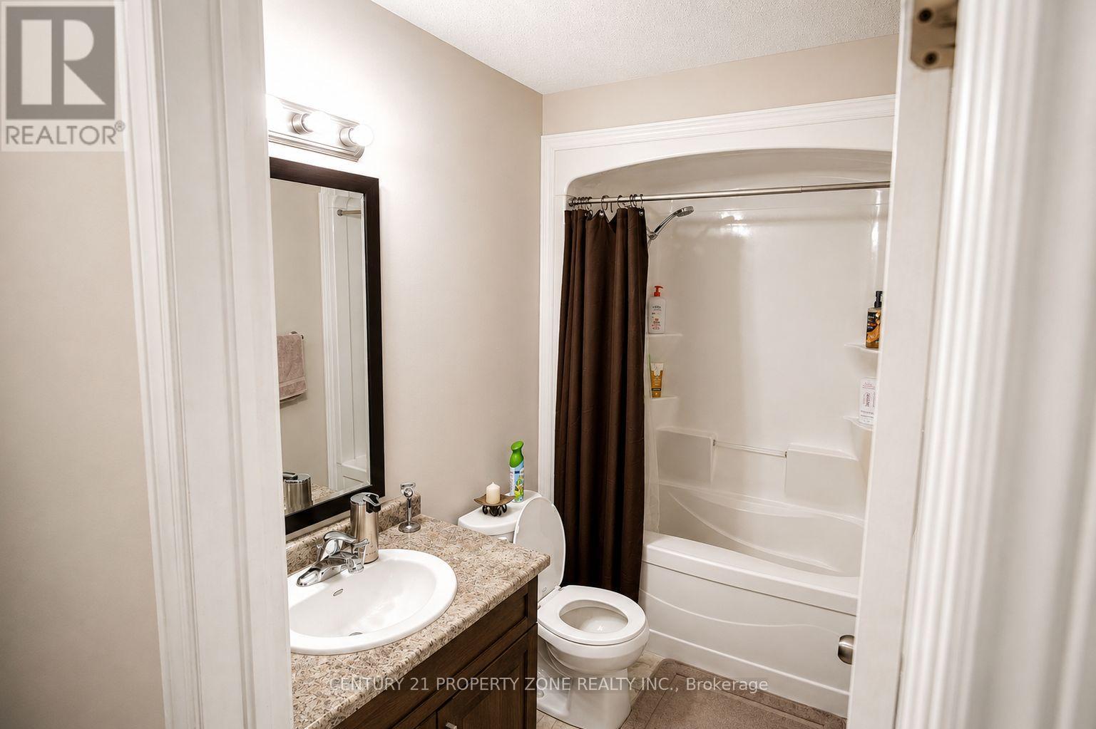 #12 60 CANTERBURY DRIVE - 16