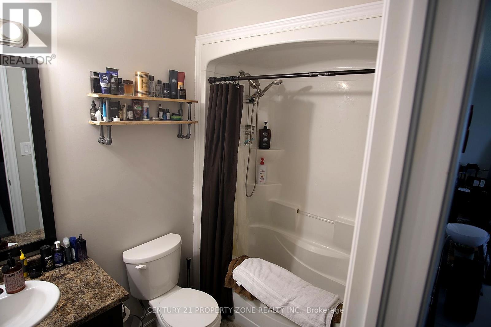 #12 60 CANTERBURY DRIVE - 18