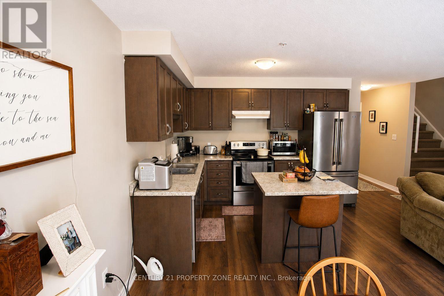 #12 60 CANTERBURY DRIVE - 8