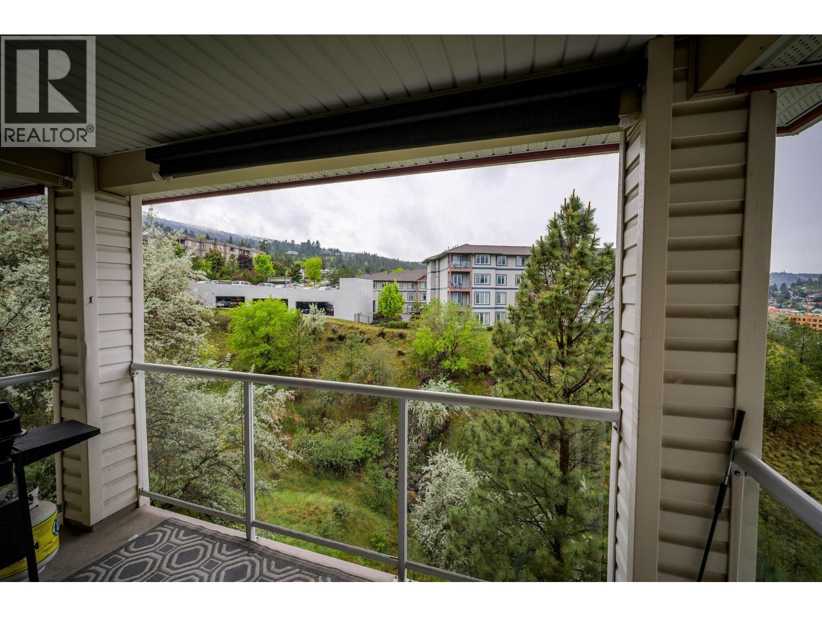 #411 1120 HUGH ALLAN Drive - 13