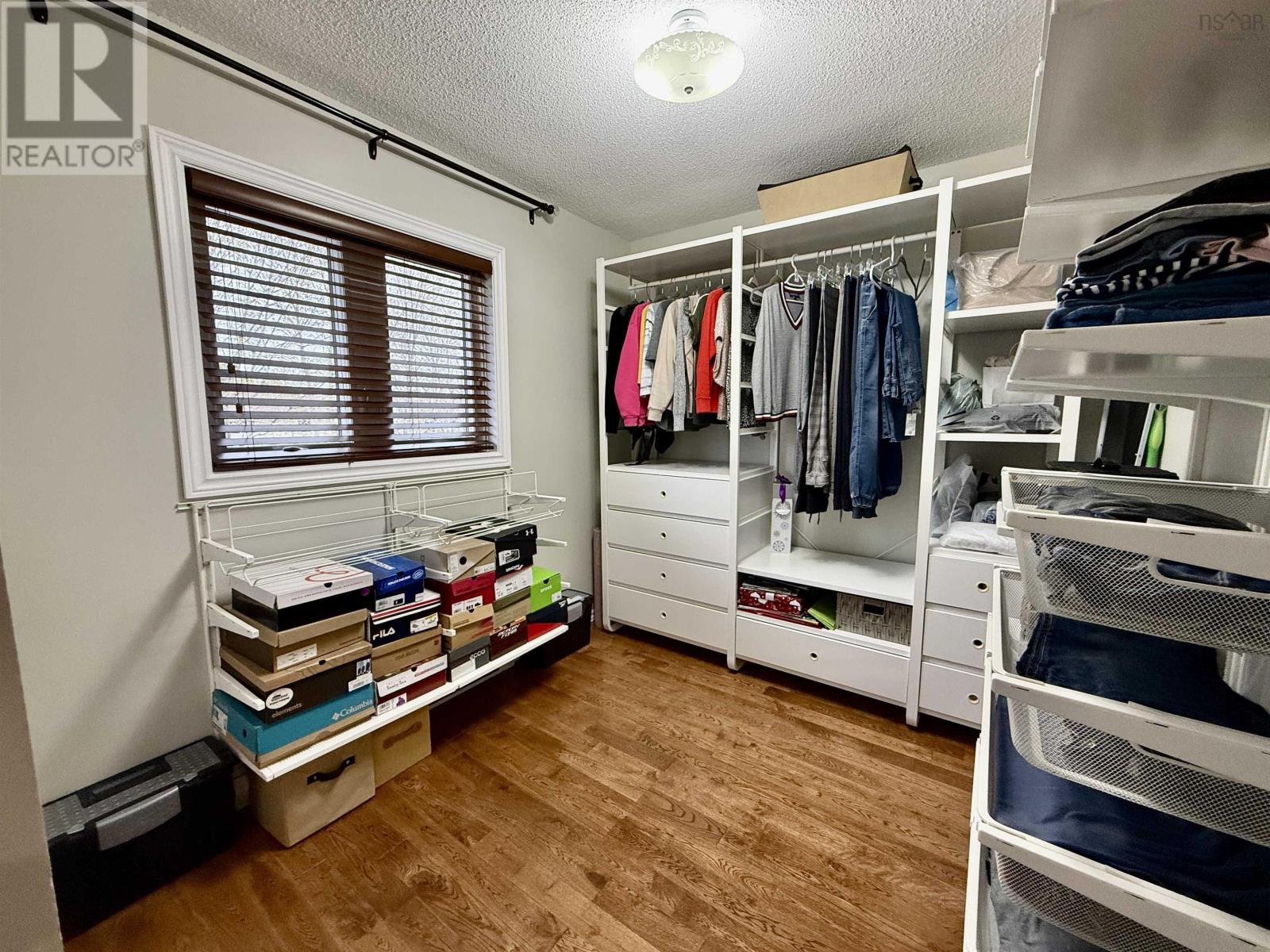 Property 20 of 52 of 7 Venice Court