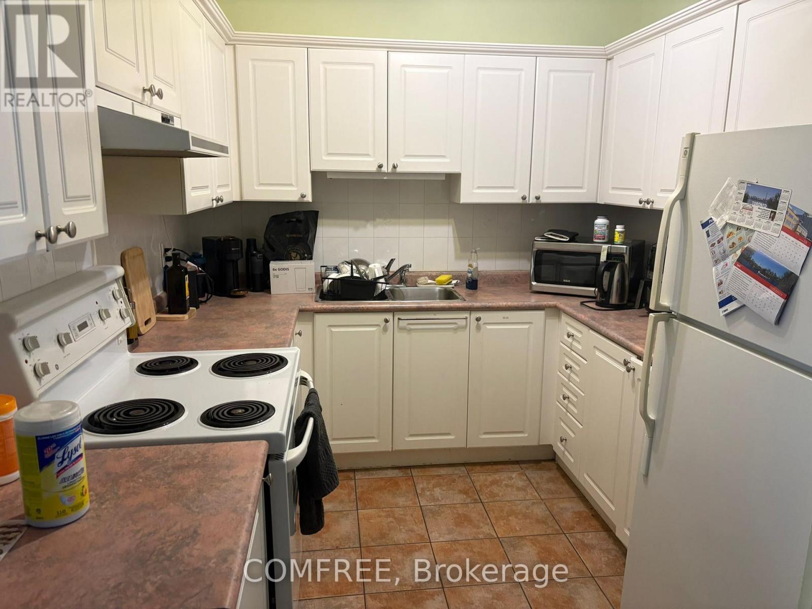 393 King Street West — photo 26