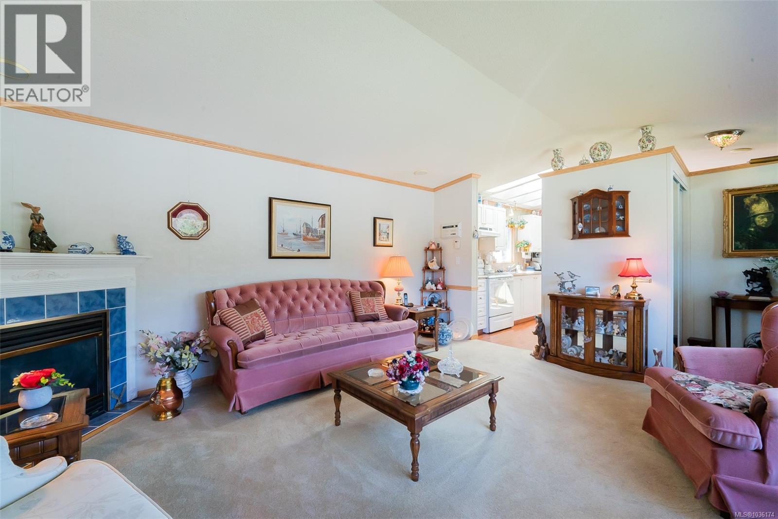 1046 Collier Cres - 12