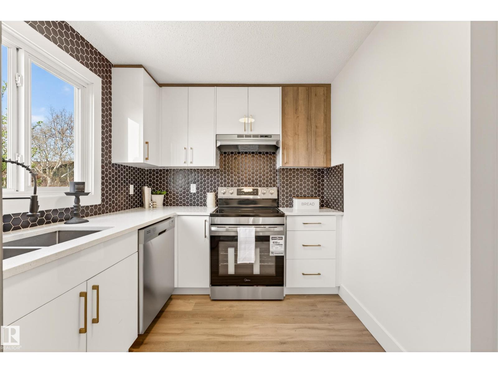17312 108 ST NW - 17