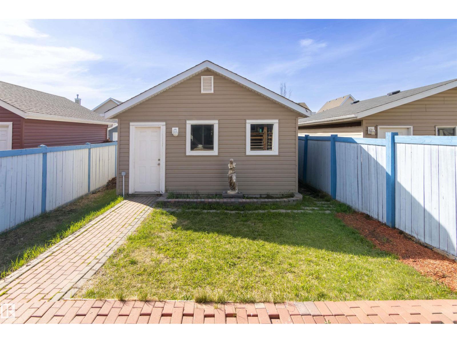 9116 SHAW WY SW - 32