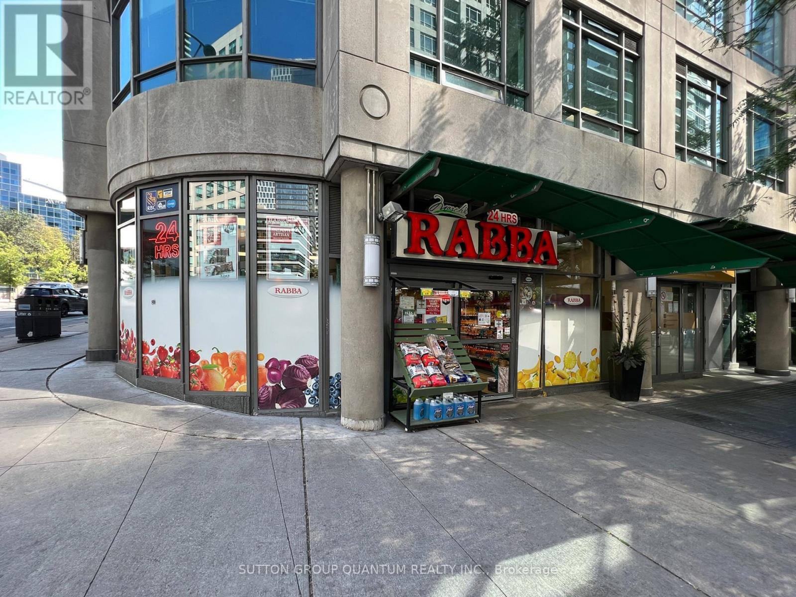 #311 373 FRONT STREET W - 39