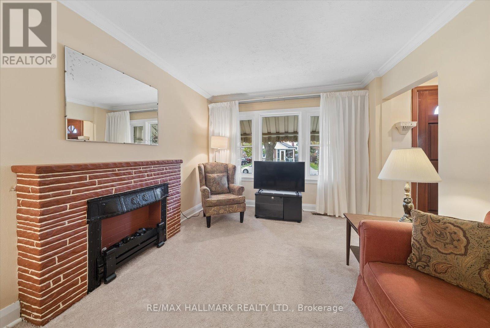 51 BERTHA AVENUE - 6