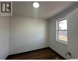 1817 Osler Street, Regina, SK S4P1W1 Photo 12