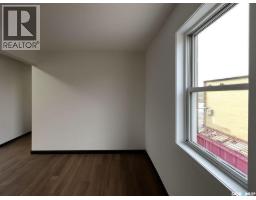 1817 Osler Street, Regina, SK S4P1W1 Photo 7