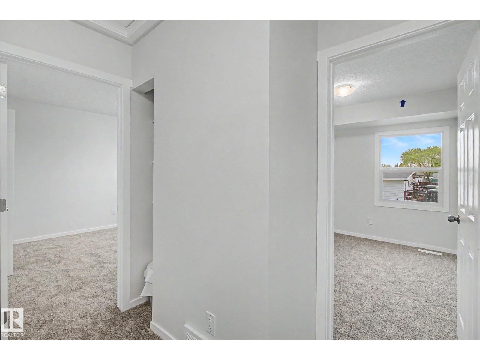 9B CLAREVIEW VG NW, Edmonton