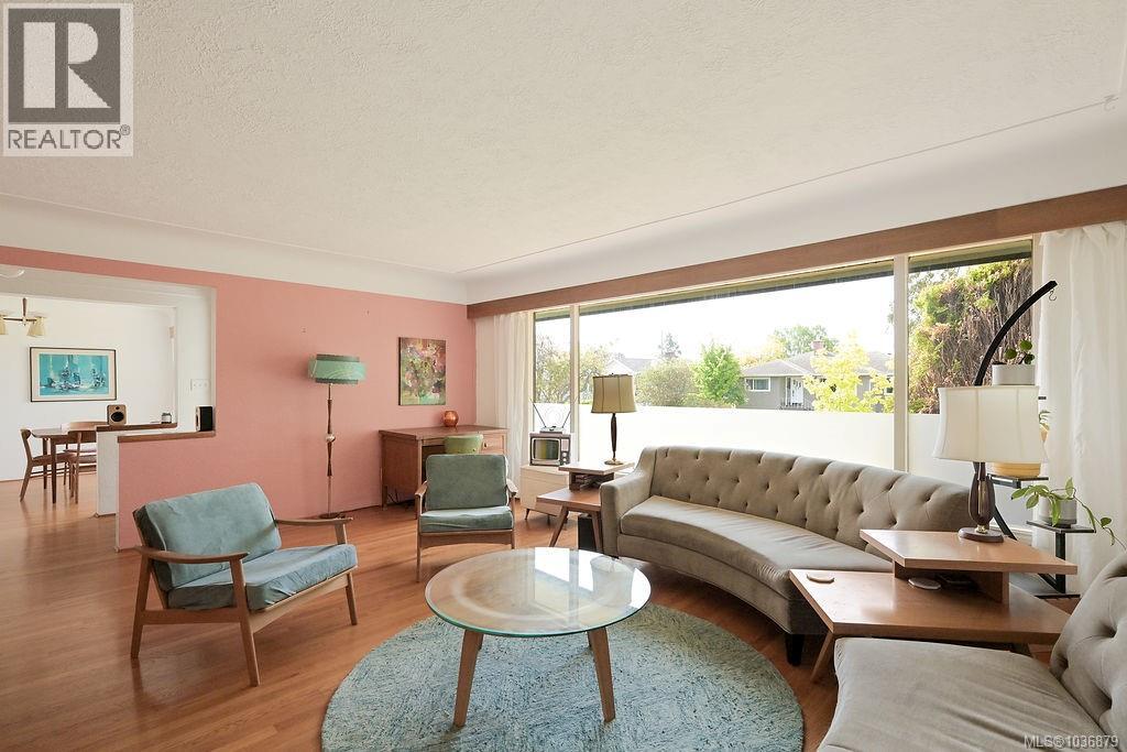 2106 Neil Street, Oak Bay