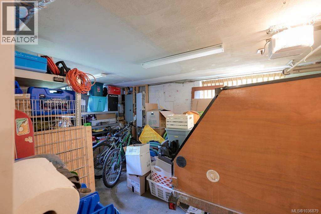  2106 Neil Street, Oak Bay