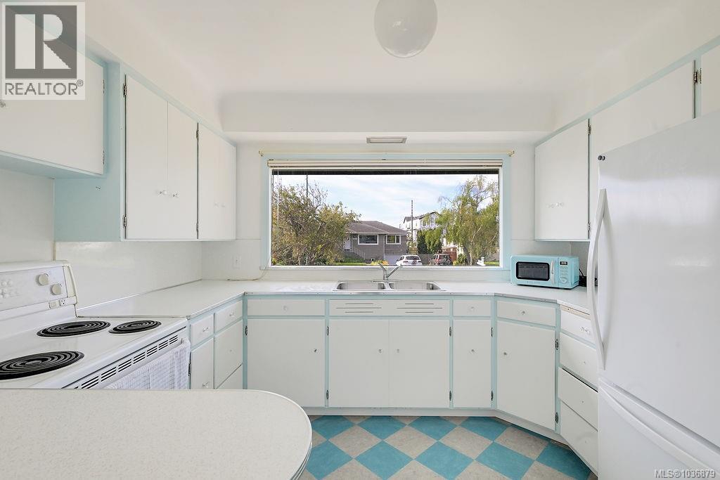  2106 Neil Street, Oak Bay