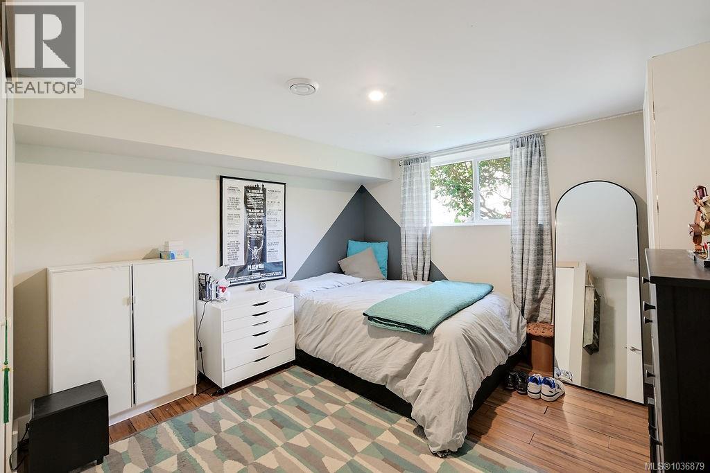  2106 Neil Street, Oak Bay
