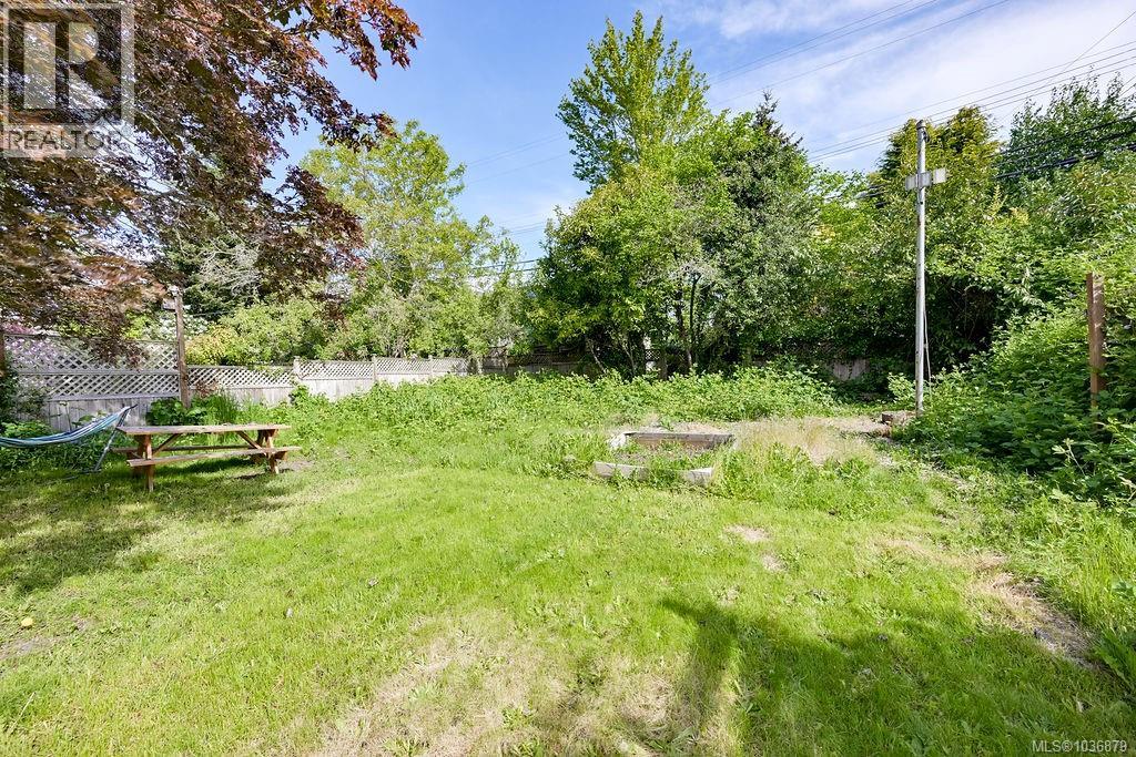 2106 Neil Street, Oak Bay