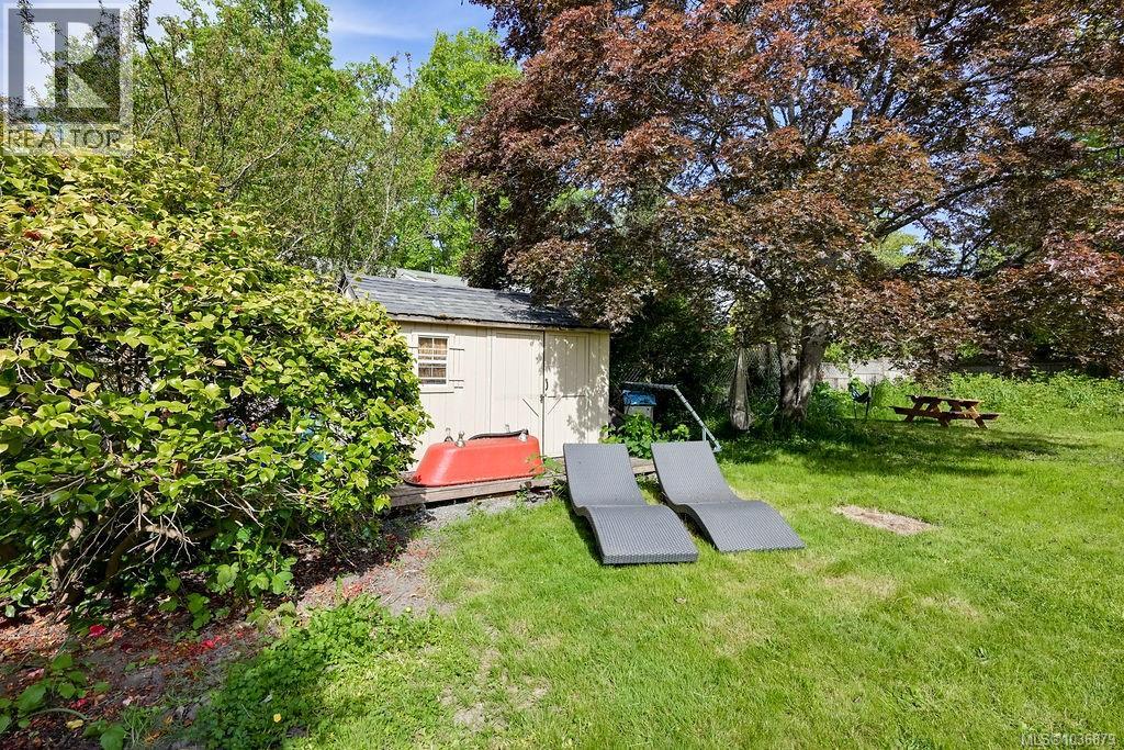  2106 Neil Street, Oak Bay