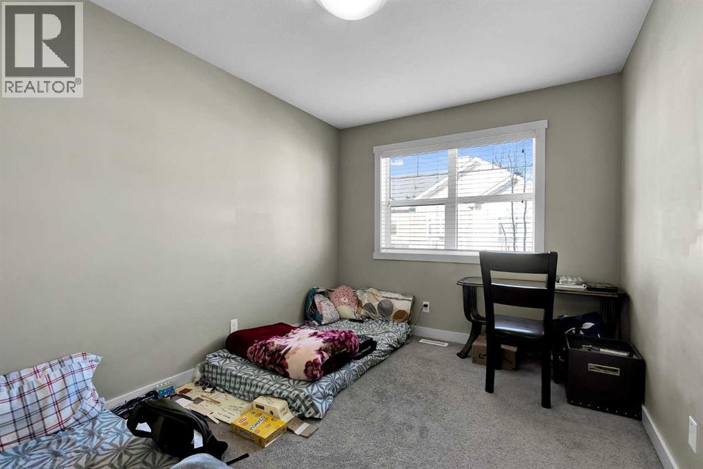 909 Skyview Ranch Grove NE - 16