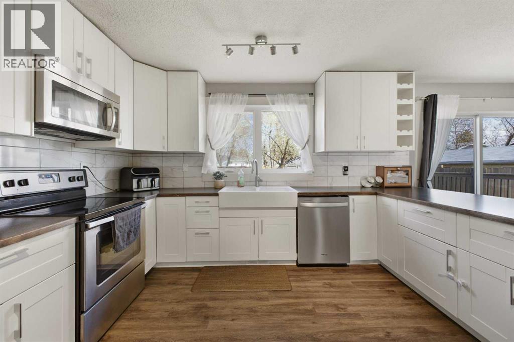 10 Blackstone Avenue — photo 16