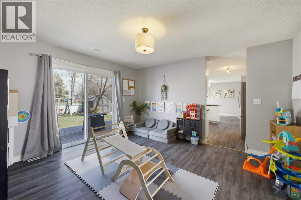 10 Blackstone Avenue — photo 20