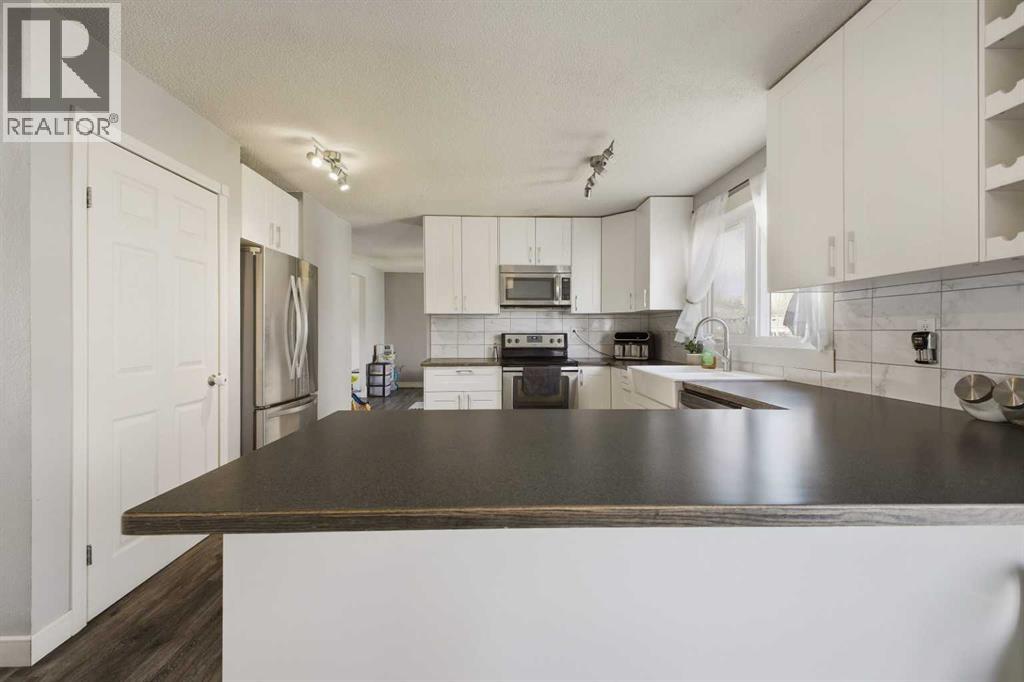 10 Blackstone Avenue — photo 14