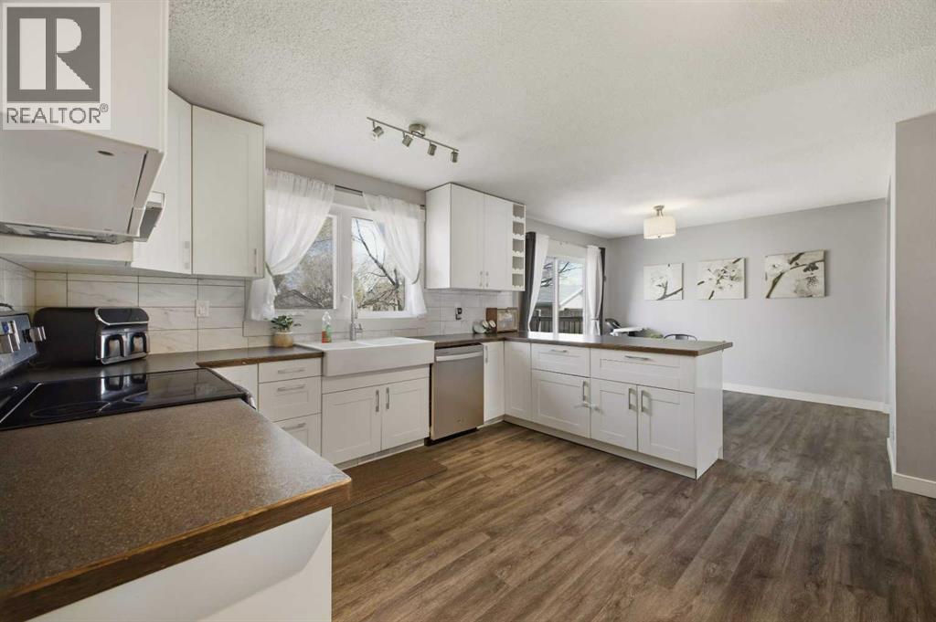 10 Blackstone Avenue — photo 17