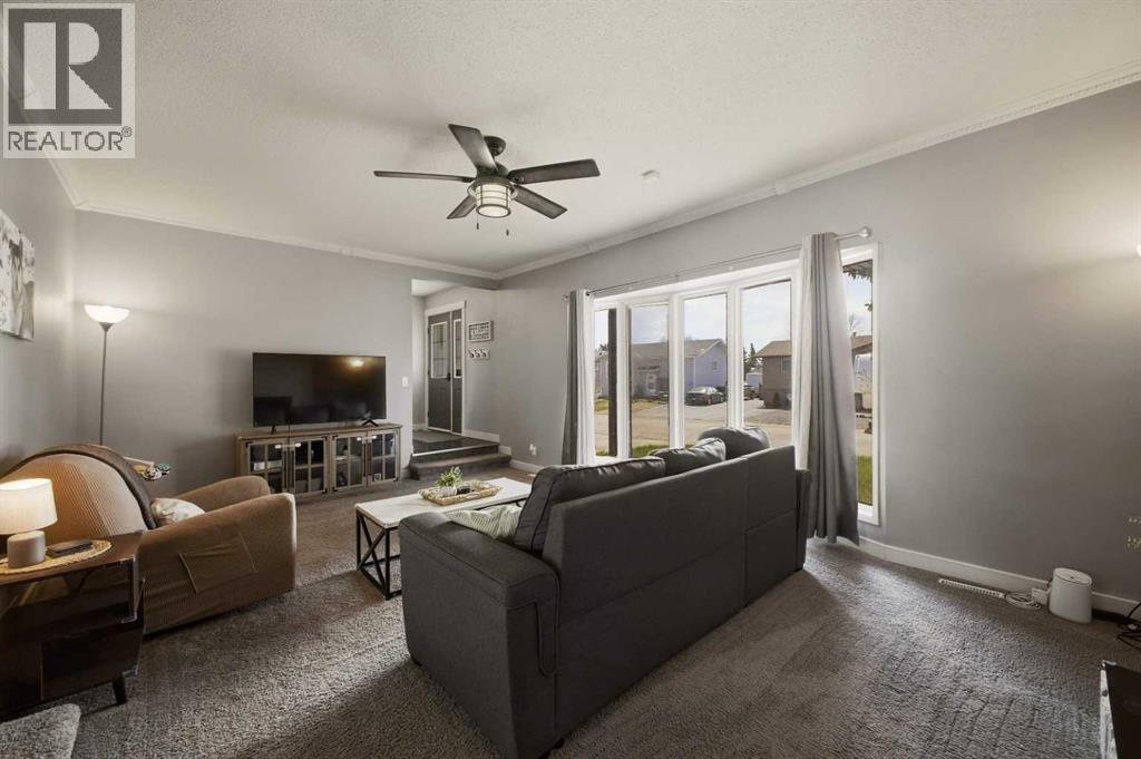 10 Blackstone Avenue — photo 22