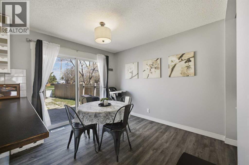 10 Blackstone Avenue — photo 11